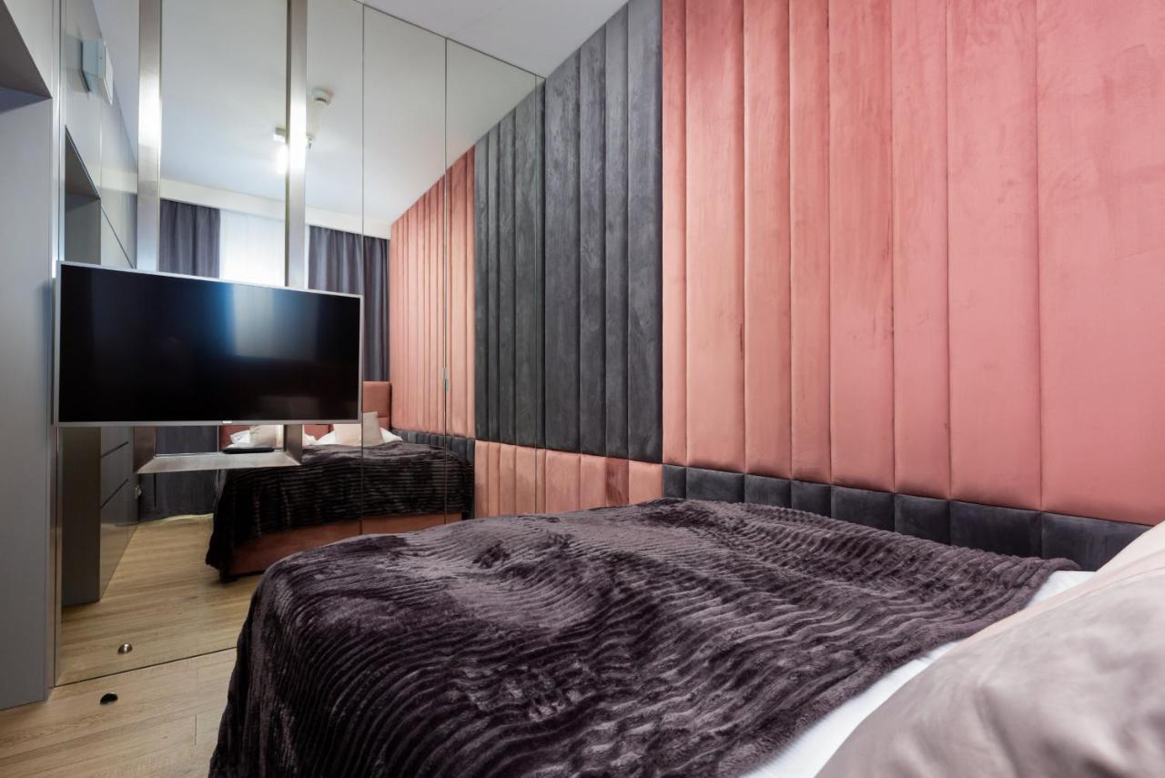 Premium Apartments Business Center By Renters Prestige Warszawa Exteriör bild